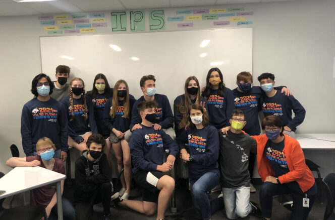 LHS students and staff from IPS