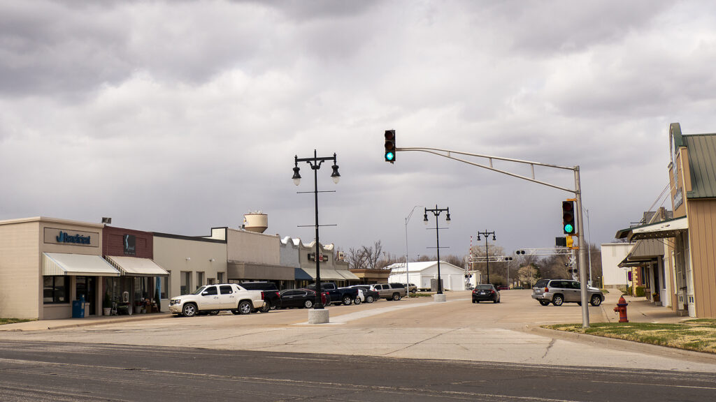 Kansas welcomed a pawn shop for the rich in exchange for a promise of rural development - Vimarsana News
