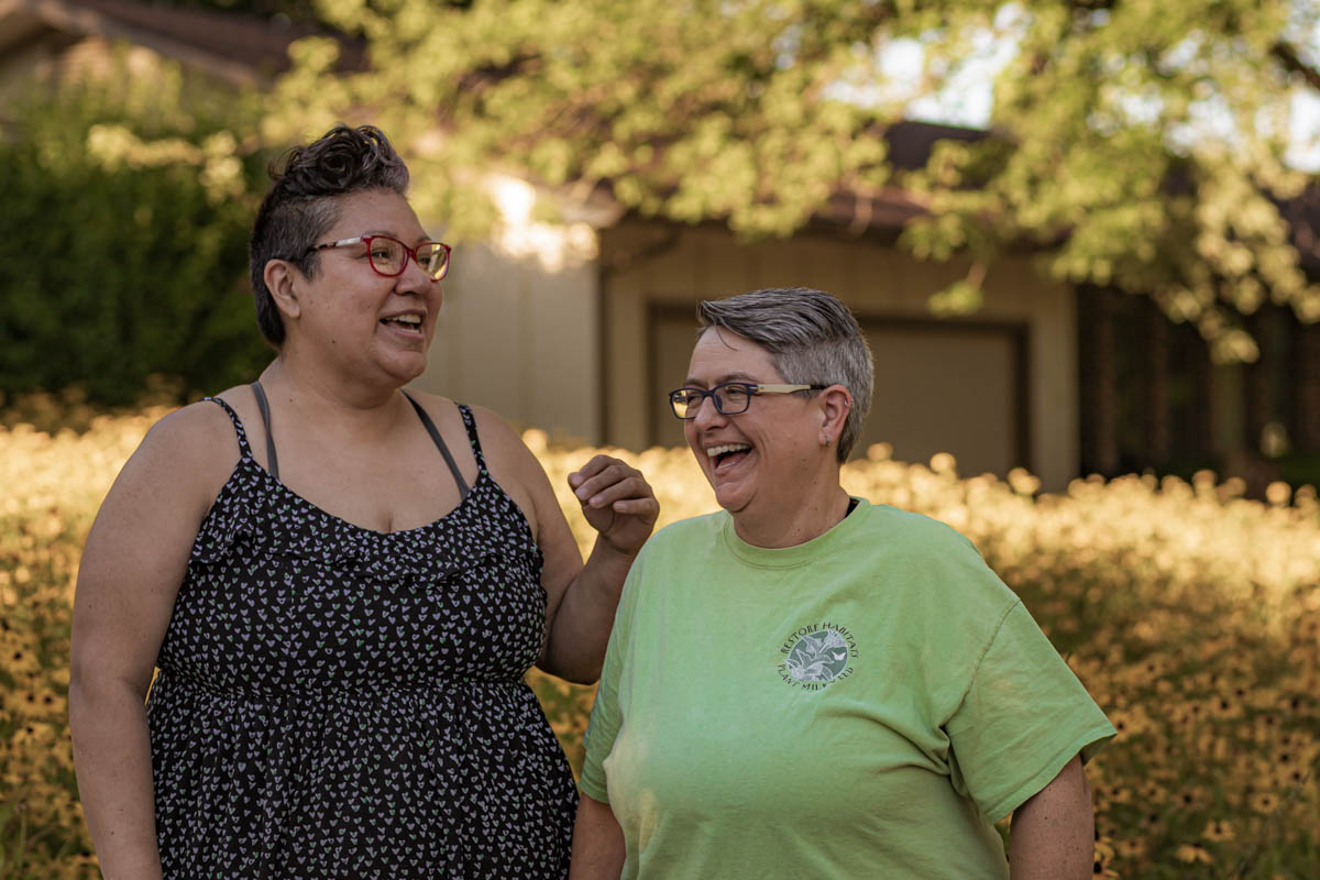 Couple's 'little pocket prairie' beckons butterflies to Indian Hills neighborhood – The Lawrence Times - Vimarsana News