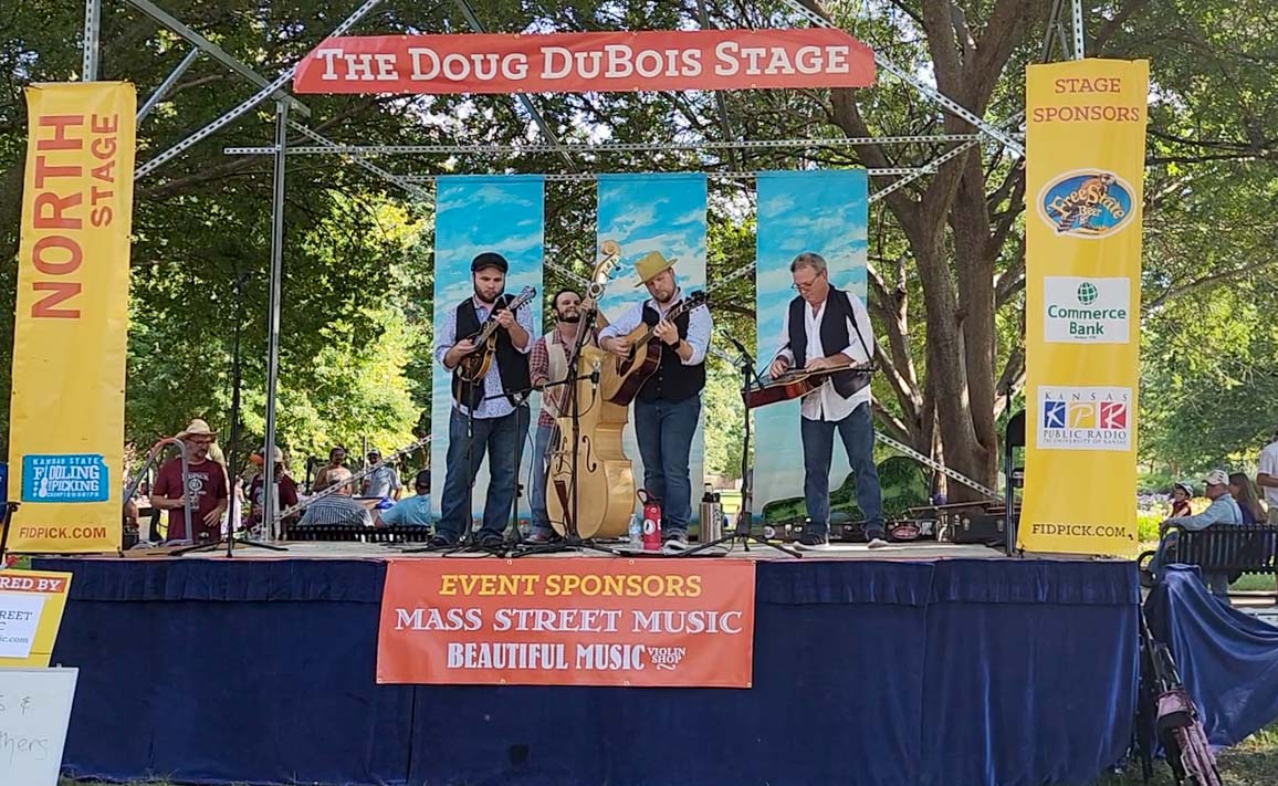 Faris Brothers play at FidPick in Lawrence - Vimarsana News