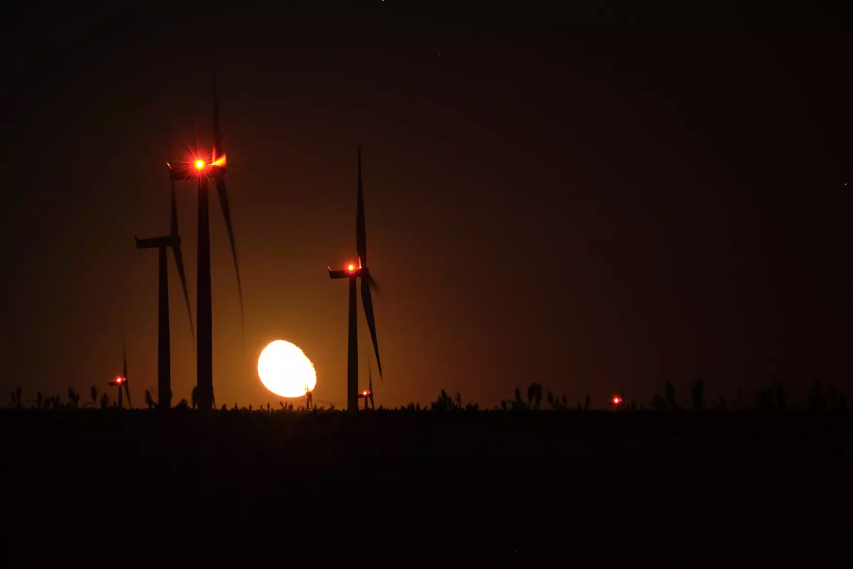 Wind farms are transforming the Kansas landscape. Here’s an effort to ...