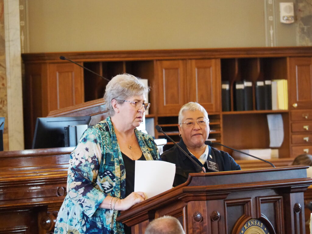 Kansas House rejects governor's veto of bill further limiting access to food subsidies – The Lawrence Times - Vimarsana News
