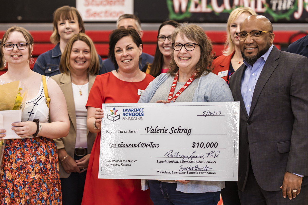 Lawrence High's Valerie Schrag wins annual Bobs Award and $10K prize – The Lawrence Times - Vimarsana News