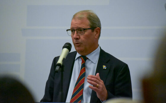 Thousands in KU community vote ‘no confidence’ in chancellor, CFO