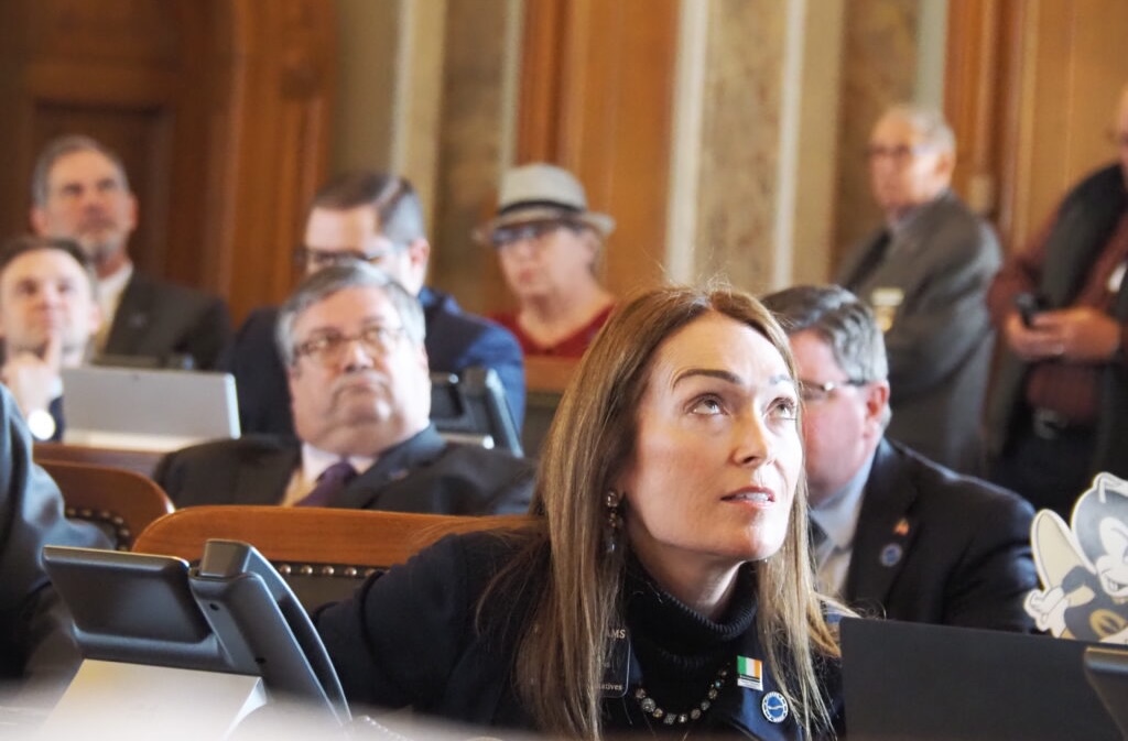 Kansas school finance bill, passed without ‘poison pill,’ on its way to ...