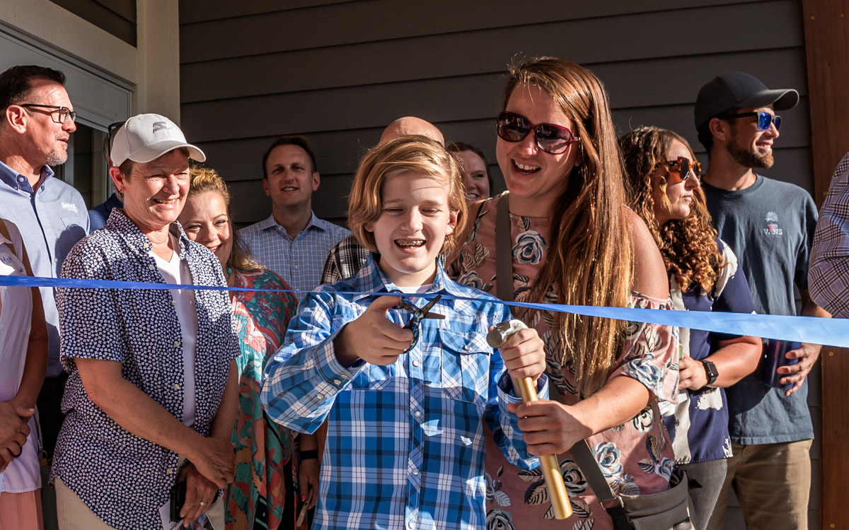 Mother and son own new Habitat for Humanity net-zero energy home in Eudora – The Lawrence Times