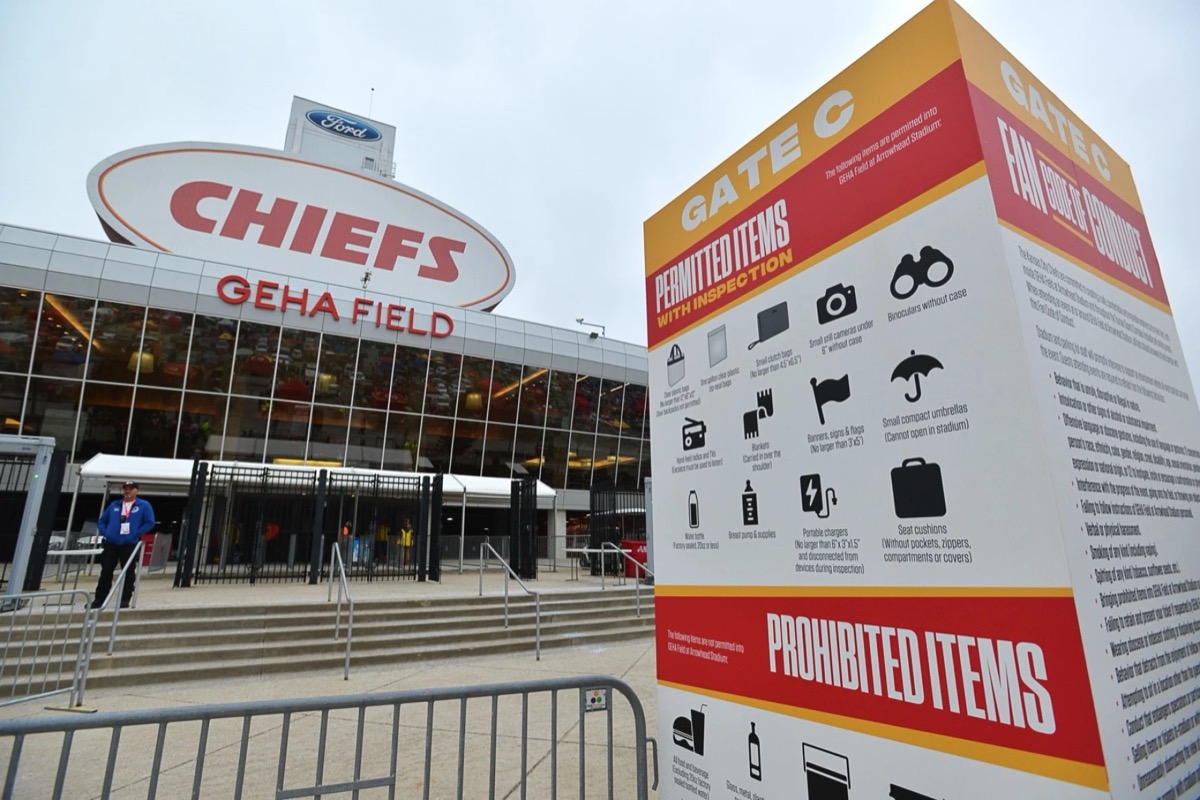 72 hours before kickoff, KU has no signed contract with the Chiefs to