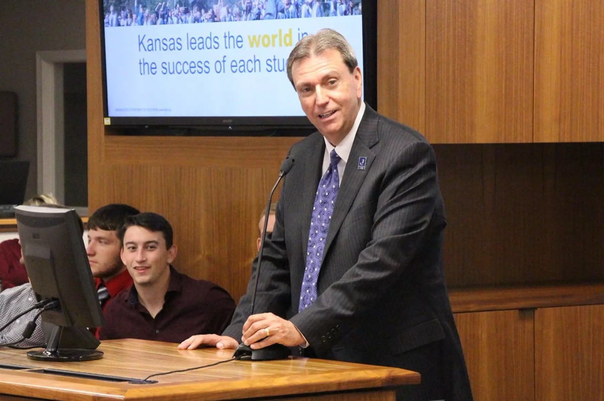 Kansas education commissioner: Kids need more time in school – The ...
