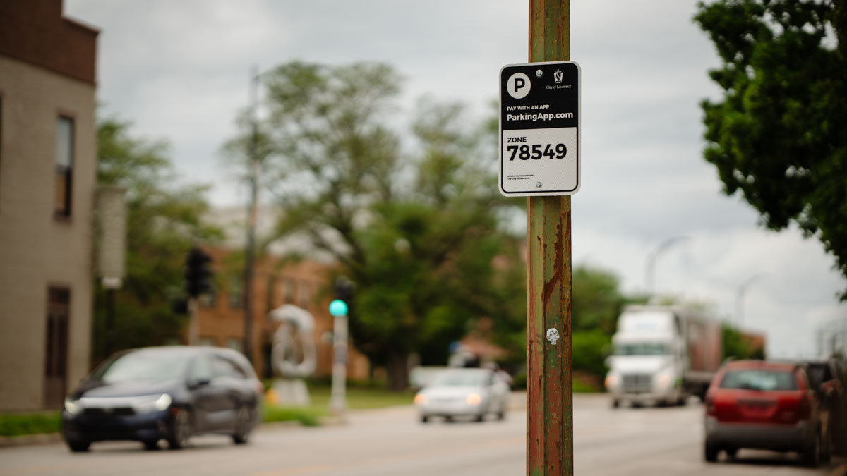 What to know about Lawrence’s new downtown parking website, payment ...