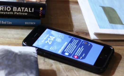 Kansas lawmakers want to ban cell phones in K-12 schools