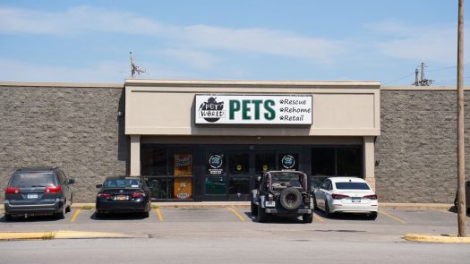 Pet World to close its 23rd and Louisiana location; new warehouse to remain open