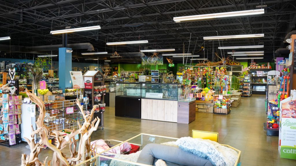 Pet World to close its 23rd and Louisiana location; new warehouse to ...
