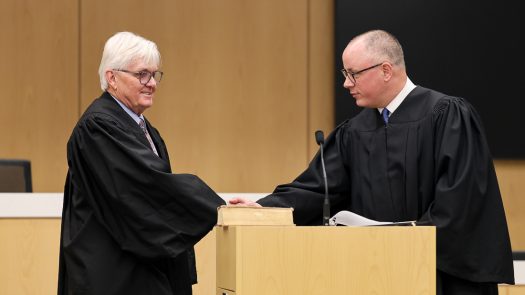 Former public defender sworn in as pro tem judge in Douglas County